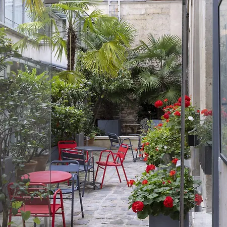 Du Jeu De Paume Parigi