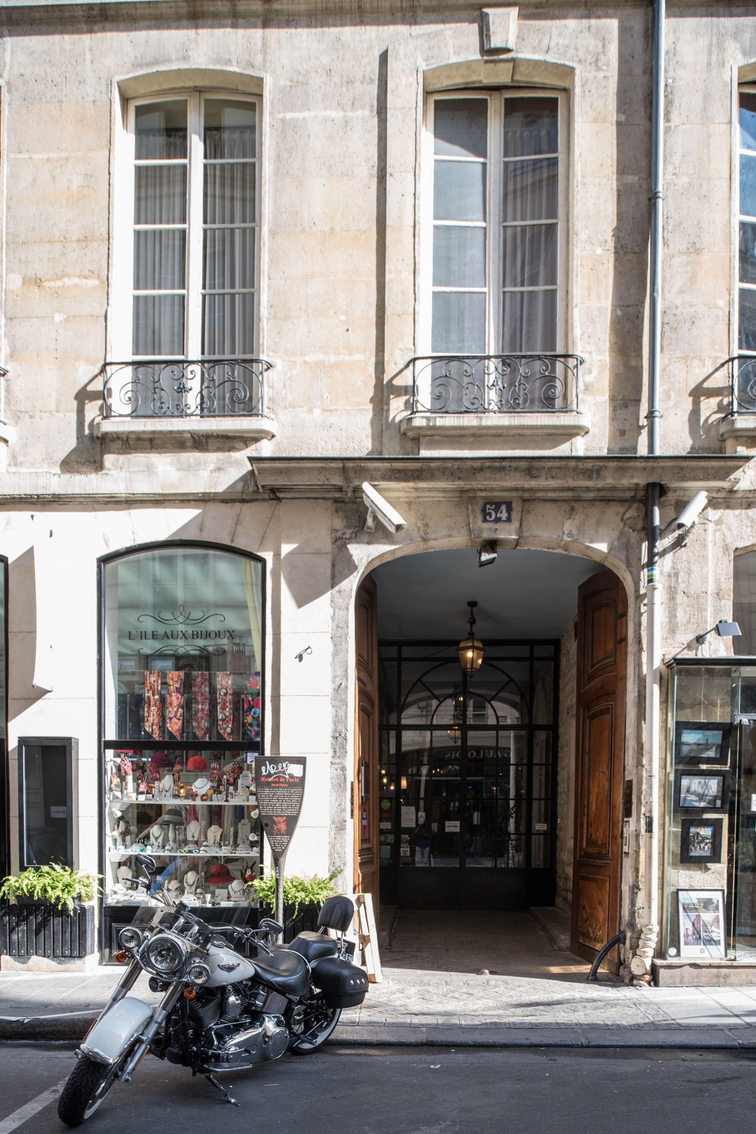 Du Jeu De Paume Parigi